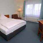 Apart Hotel Sehnde מלון דירות 3*
