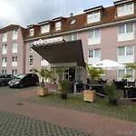 Apart Hotel Sehnde מלון דירות 3*