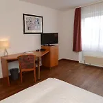מלון דירות Apart Hotel Sehnde 3*