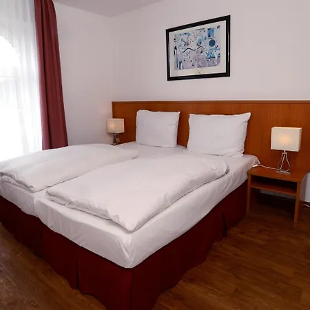 Apart Hotel Sehnde شقة فندقية 3*