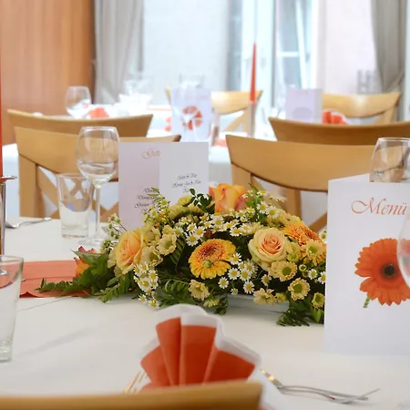 Apart Hotel Sehnde 3*