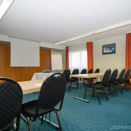 Apart Hotel Sehnde شقة فندقية سيهندي