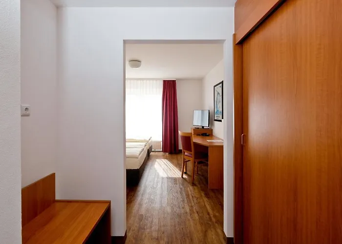 Apart Hotel Sehnde Lägenhetshotell 3*