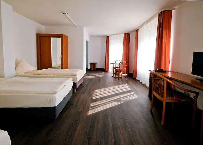Apart Hotel Sehnde 3*