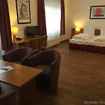 Apart Hotel Sehnde Ξενοδοχείο με διαμερίσματα
