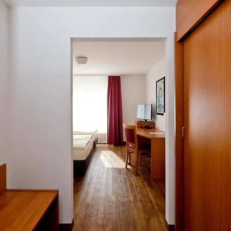 Apart Hotel Sehnde Apartmanhotel 3*