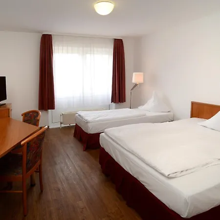 Apart Hotel Sehnde 3*