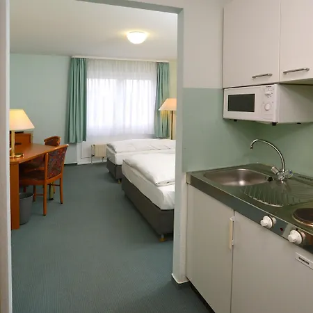 Apart Hotel Sehnde 3*