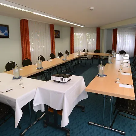 Apart Hotel Sehnde Aparthotel 3*