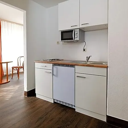 Apart Hotel Sehnde 3*