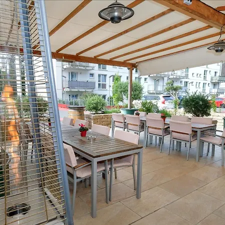 Apart Hotel Sehnde 3*
