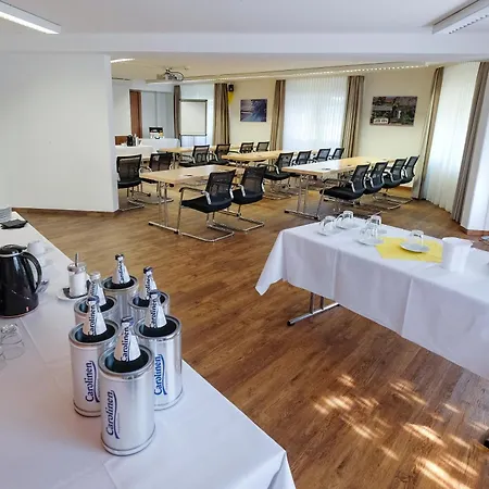 Apartahotel Apart Hotel Sehnde 3*