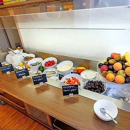 Ξενοδοχείο με διαμερίσματα Apart Hotel Sehnde 3*