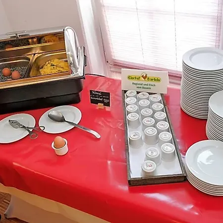 Apart Hotel Sehnde 3*