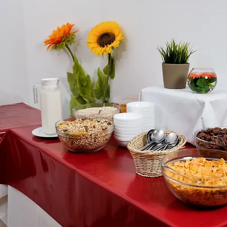 Apart Hotel Sehnde Ξενοδοχείο με διαμερίσματα