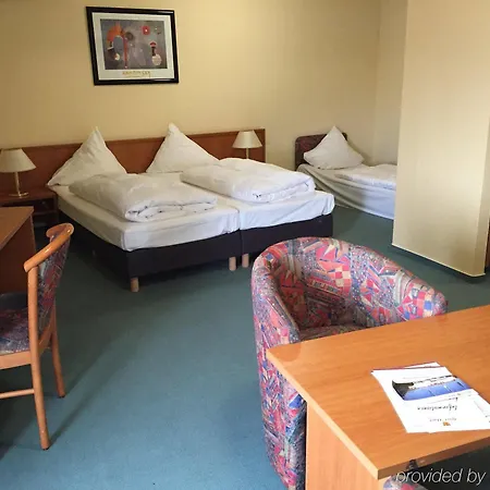 Apart Hotel Sehnde 3*