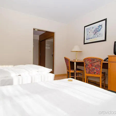 Apart Hotel Sehnde 3*
