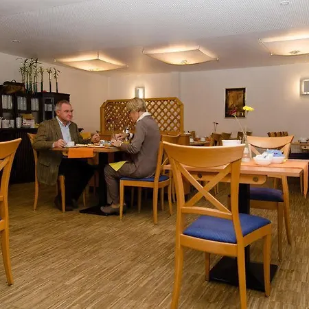 Apart Hotel Sehnde 3*